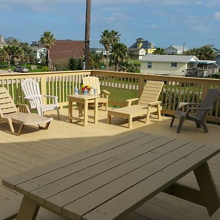 Private Beach -- Away From The Crowds - Ocean Views -Short Drive To Moody Gardens, Schlitter Bahn, Pleasure Pier Galveston Dış mekan fotoğraf