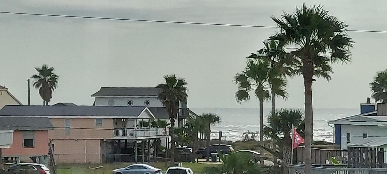 Private Beach -- Away From The Crowds - Ocean Views -Short Drive To Moody Gardens, Schlitter Bahn, Pleasure Pier Galveston Dış mekan fotoğraf
