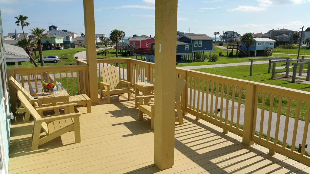Private Beach -- Away From The Crowds - Ocean Views -Short Drive To Moody Gardens, Schlitter Bahn, Pleasure Pier Galveston Dış mekan fotoğraf